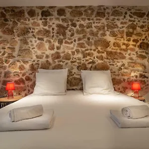 https://studio-carre-dor-cannes.fr-provencehotel.com